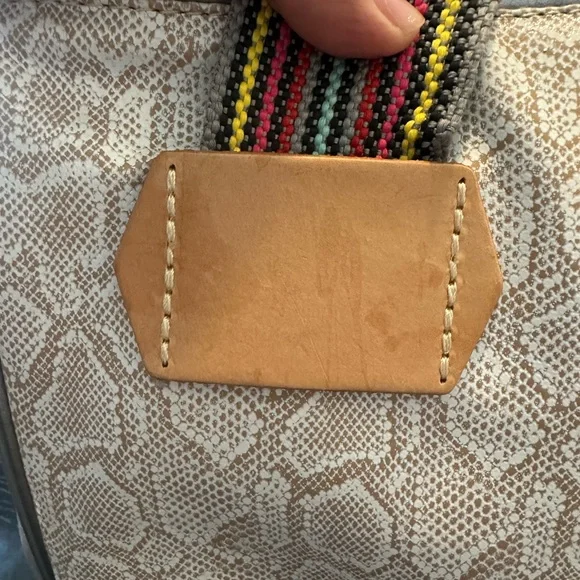 Authentic Consuela Classic Tote - Picture 8 of 16